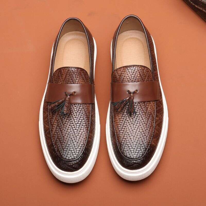 British Style One Legged Tassel Loafers Men's Casual Shoes, Versatile And Fashionable Patterned Bean Shoes For Men
