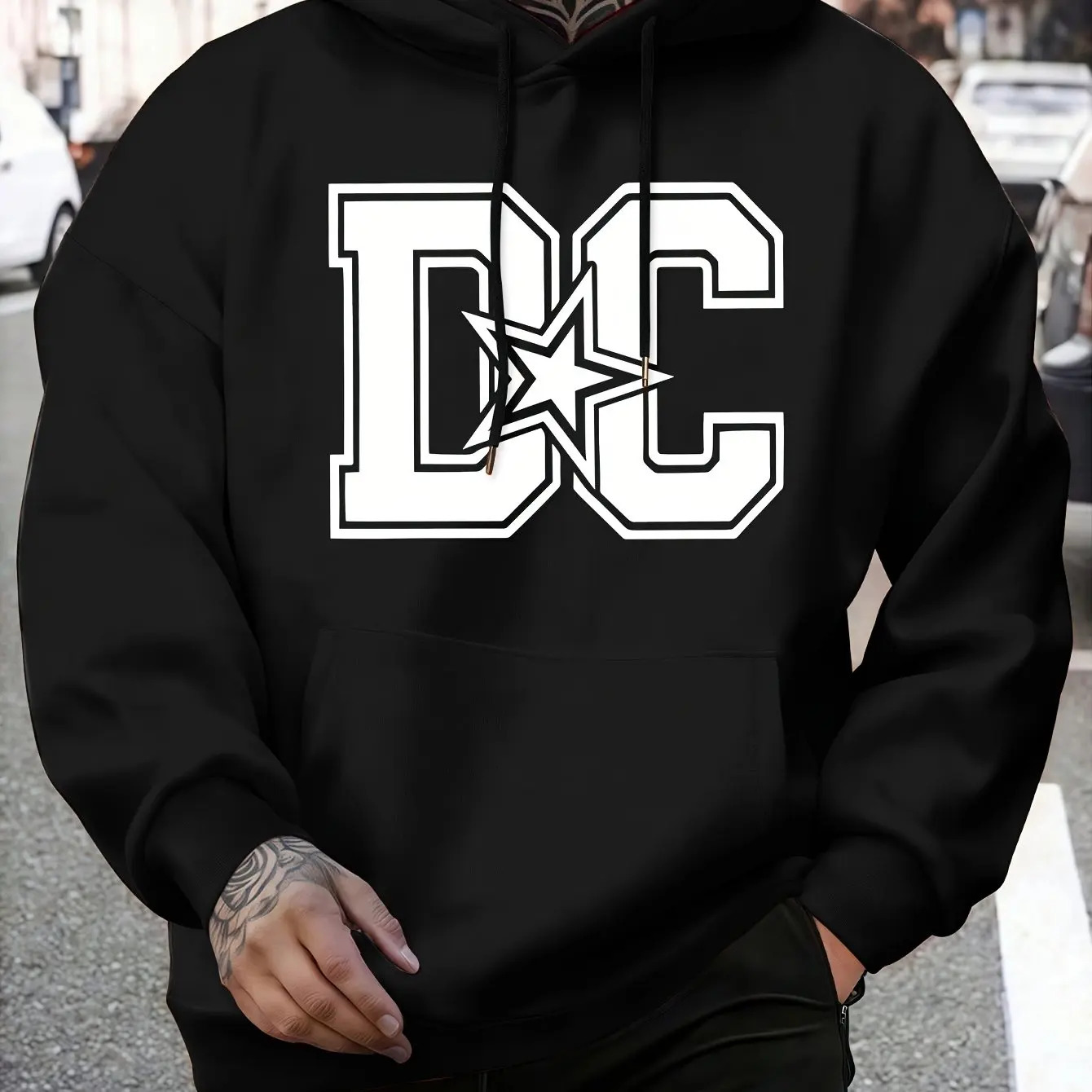 Mens Casual Winter Hooded Sweatshirt Regular Fit Machine Washable Trendy Streetwear Pullover Comfortable Knit Fabric traf 250814