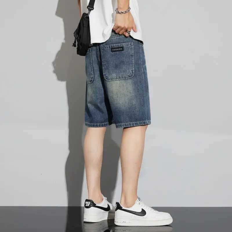 Casual Fashion Shorts Mens Summer New Style Korean RETRO Y2K Short Pants Loose Straight Five-Point Trendy Washed jeans Y250814