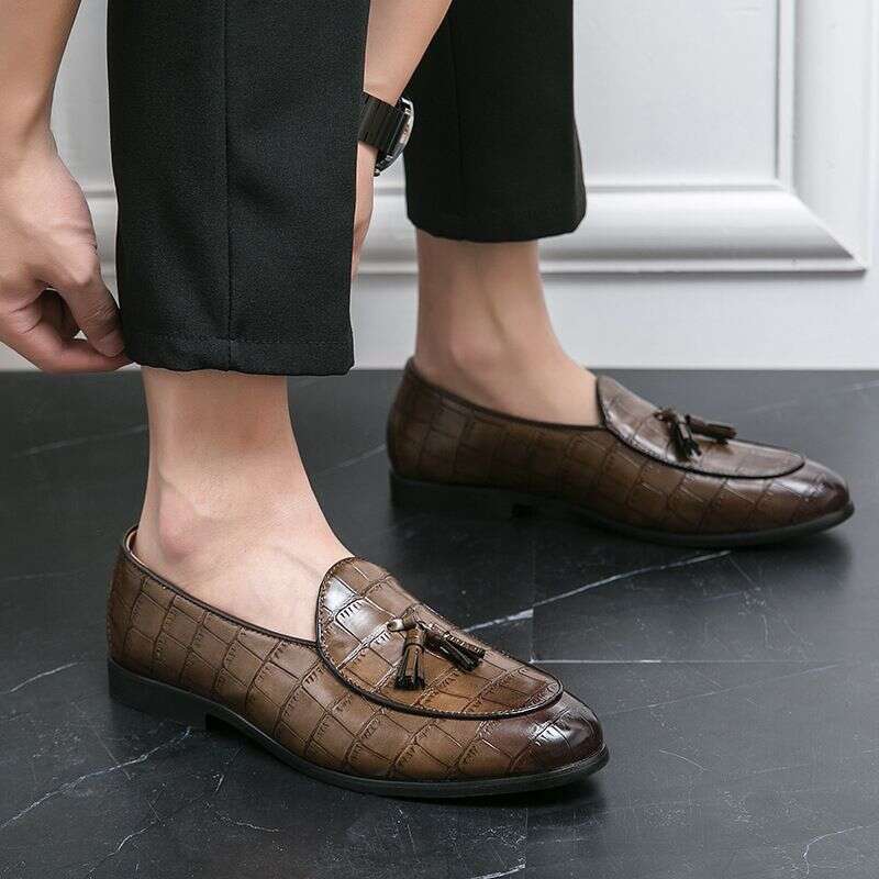 Men's Shoes With Tassel Emed Small Size 46, British Style Pointed Lazy Casual One Foot Leather Shoes, Trendy