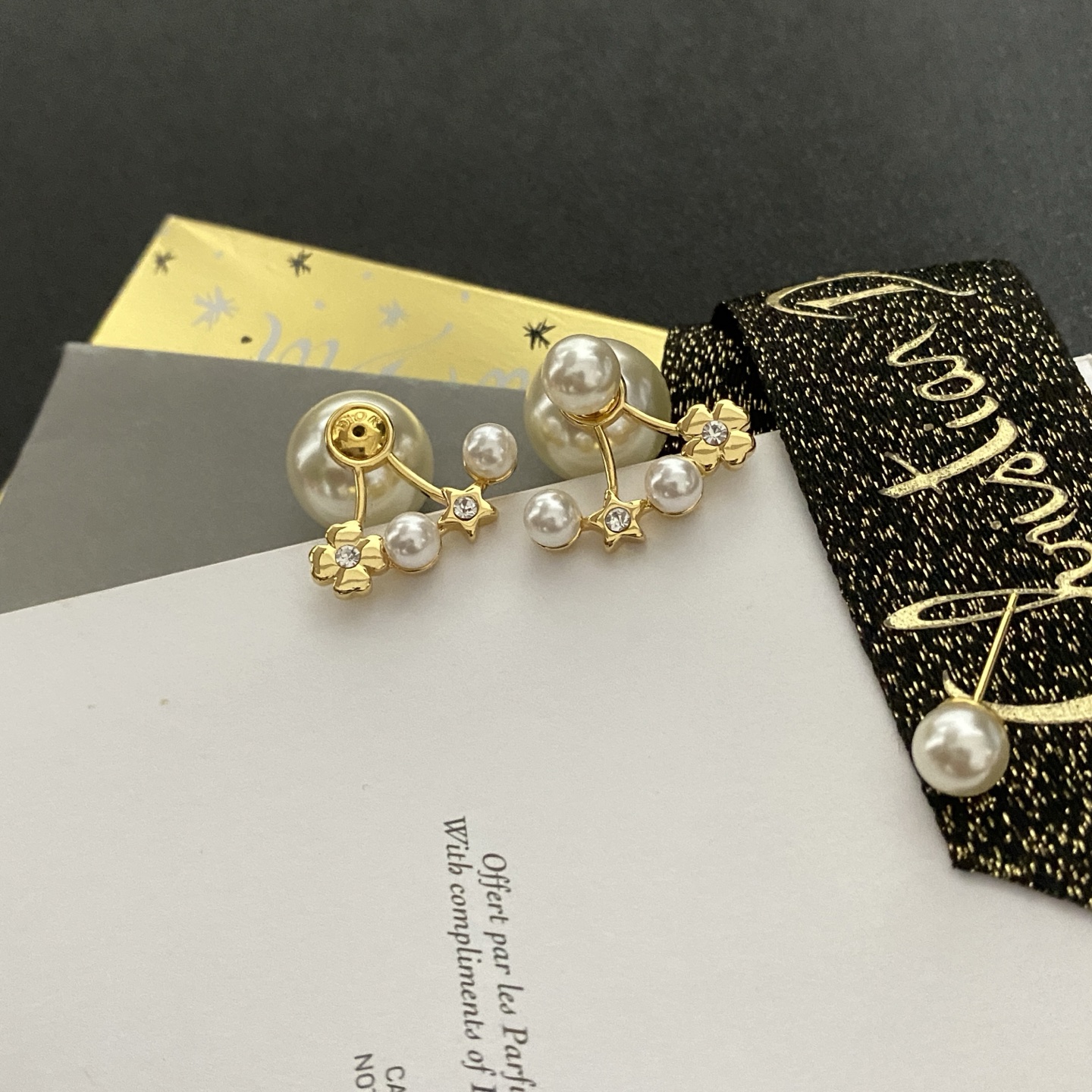 Pearl, Four - Leaf Clover and Star Diamond - Inlaid Earrings, Elegant, Light Luxury and Retro - Style Earrings Ever fade
