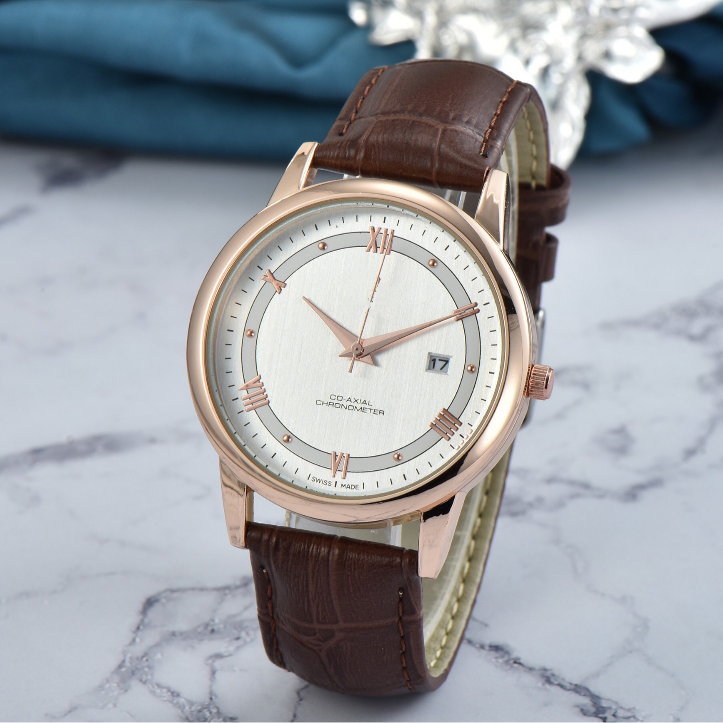 40MM Men's Luxury Quartz Watch with Glass Dial Display Hand Movement Japan Leather Strap Business Sport Watches and Antique Carton Design Watch Manufacturer's