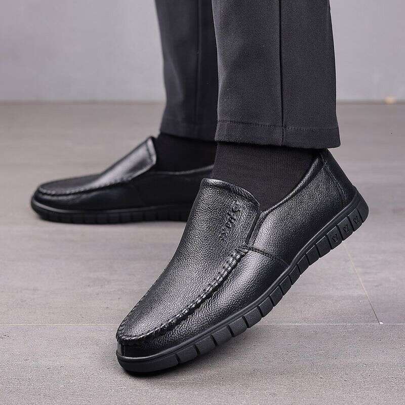 New fashionable casual leather for middle aged dads plus size Korean version versatile bean men's foreign trade slip on shoes