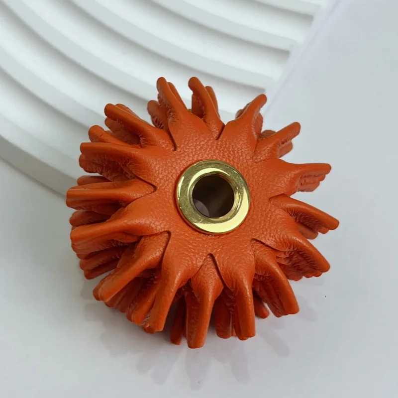 Popular French Flower Bag Pendant DIY Cute Quality Leather Flower Keychain Necklace Pendant Ornament Jewelry Bag Pendant Gift Y250815