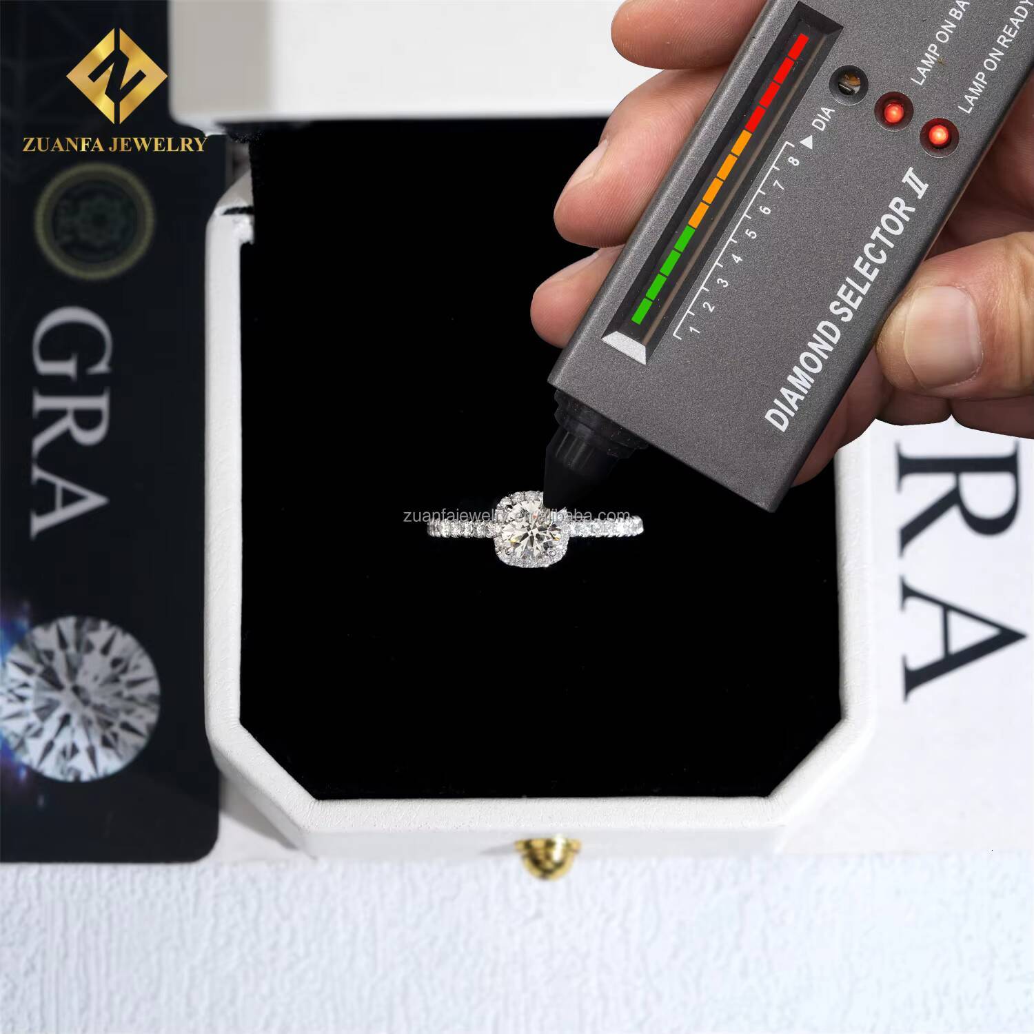 Customized Female Luxury Prong Setting Fire Jewelry Round Brilliant Cut D 14k 0.5ct Natural Diamond Solitaire Engagement Ring