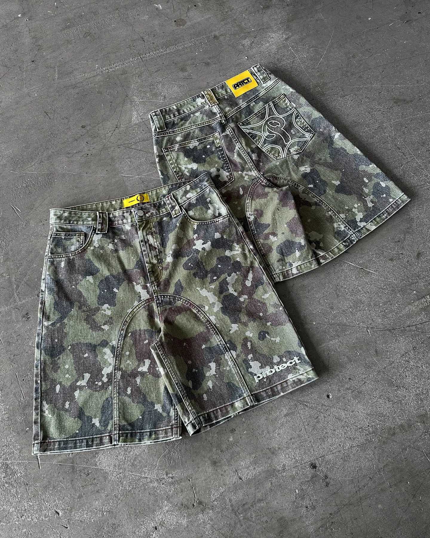 Retro Leaves Camouflage Denim Shorts Y2K Jeans Men Hip Hop Lettering Embroidery Retro Baggy Shorts Low Waist Over The Knee Pants Y250814