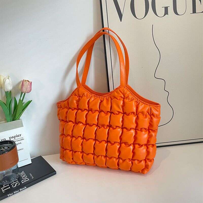OLOEY Large Capacity Cloud Fold Foreign Trade New Embroidery Thread Fashion Portable Puff Bag Commuting Shoulder Women S Tote