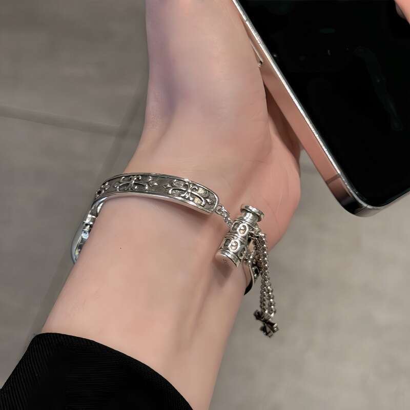 Compatible with Apple Watch Punk Metal Cross Bracelet Chain iWatch 9 8 7 SE Band 10