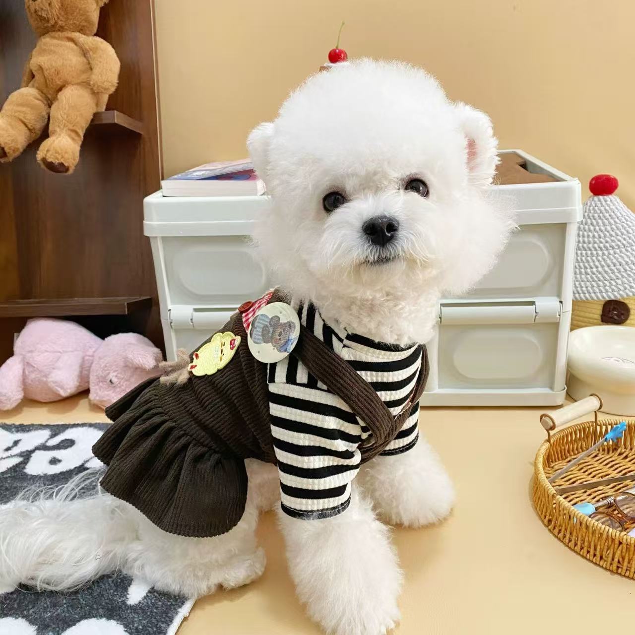 T948 Sweet and cool style cute blue dog bone necklace Millennial hot girl collar niche design choker overalls