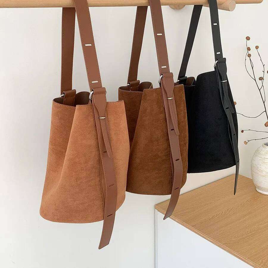 Vintage Faux Suede Bucket Large Capacity Women Shoulder Bags Wide Strap Handbags Trend Autumn And Winter Tote Shopper Bag 20250815