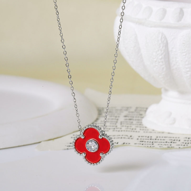 Minimalist Four-Leaf Clover Necklace for Women, Two-Way Wear, Non-Fading, High Version V Gold Craftsmanship, 50cm, High-End Feel Jewelry for Women