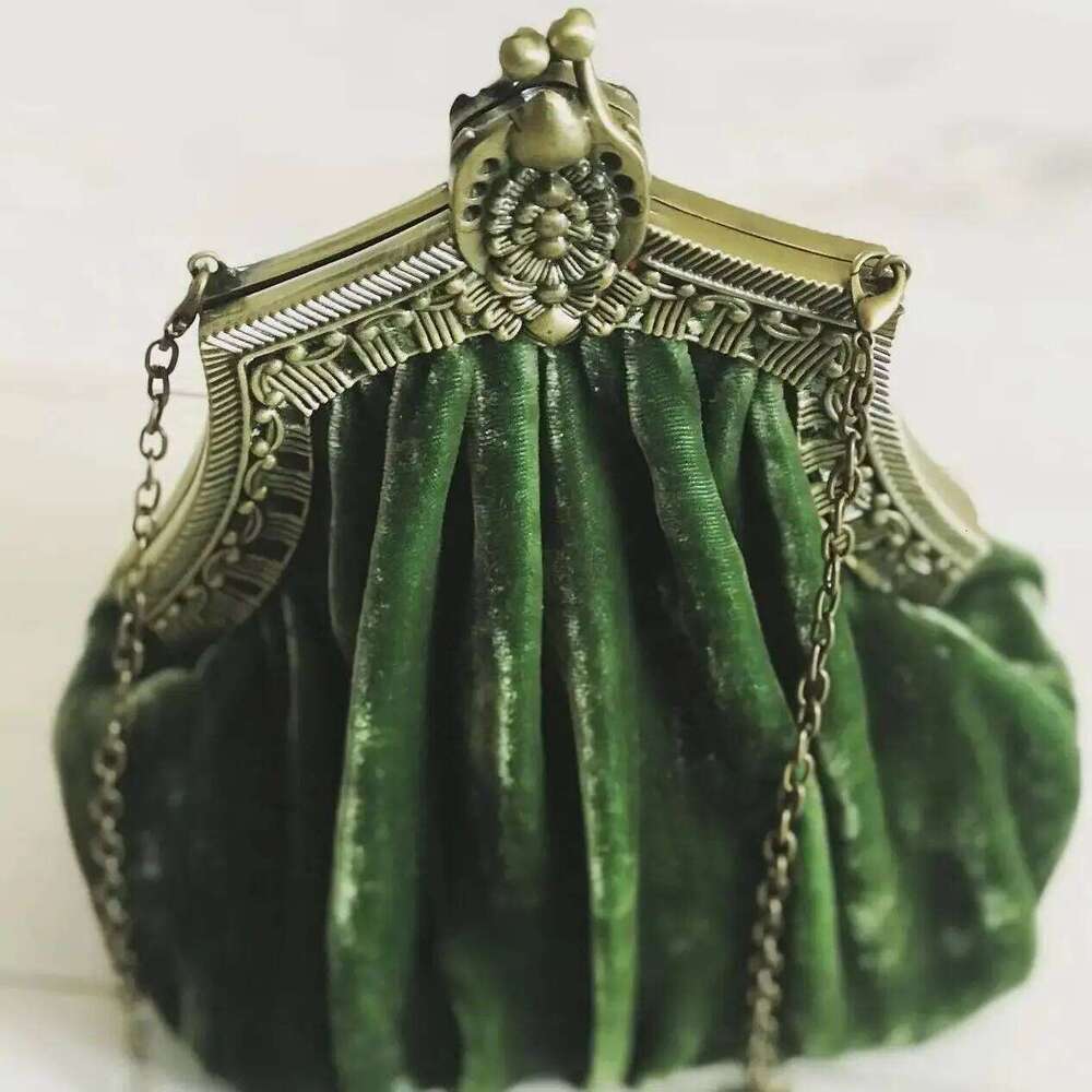 Designer bag 52 Lost In Veet Fabric Soild Purse Metal Frame Kiss Lock Evening Clutch Vintage Nickel Farmyard