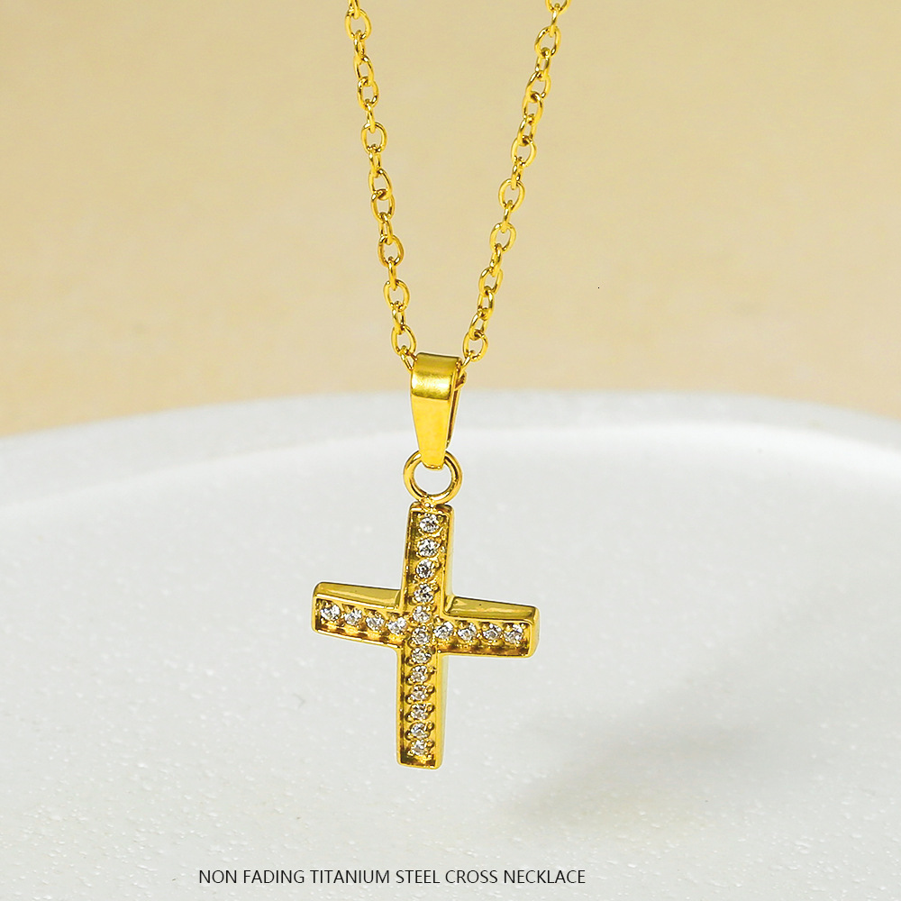American Style Stainless Cross Jewelry for Women High-End Titanium Steel Non-Fading Zircon Necklace Accessories Jewelry for Women