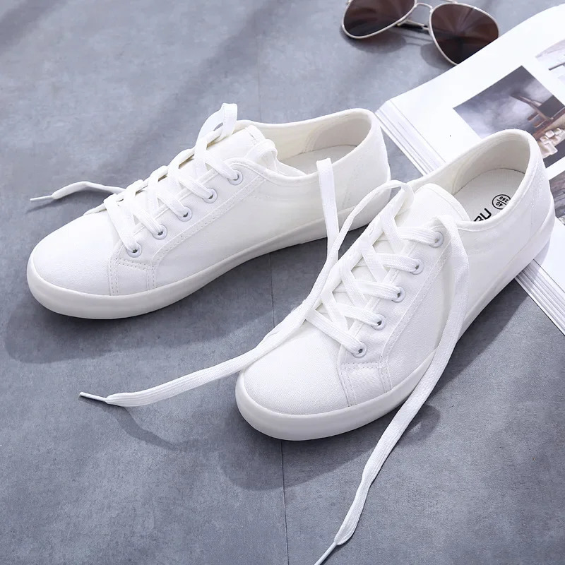 Unisex White Canvas Shoes Casual Summer Vulcanized Shoes Lace-up Students Cloth Shoe Womens Flats Sneakers Women Board Shoes 250809