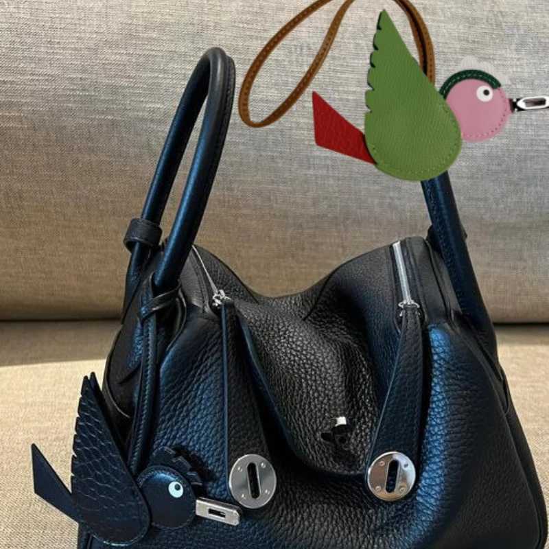 Handmade Flying Bird Pendant Gift Ornament Birdy DIY Craft Kit Cute Keychain Accessories for Bag Car Decor Genuine Leather Charm Y250815