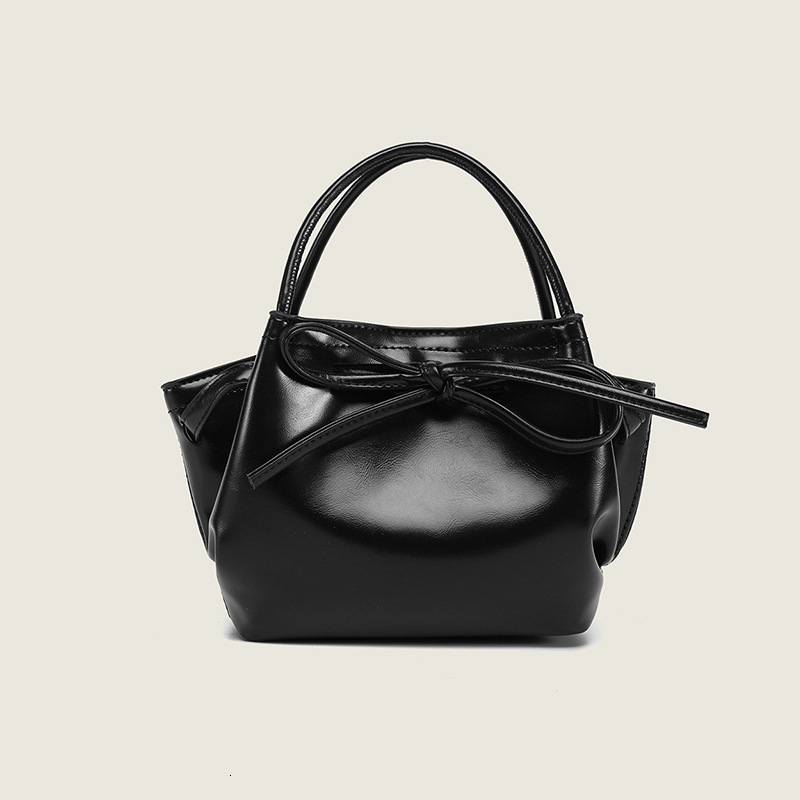 Autumn New Women's Shoulder Bag Women's Handheld Basket Bag Fashion Bow Women's Crossbody Bag Autumn New Solid Color Simple Designer Ba