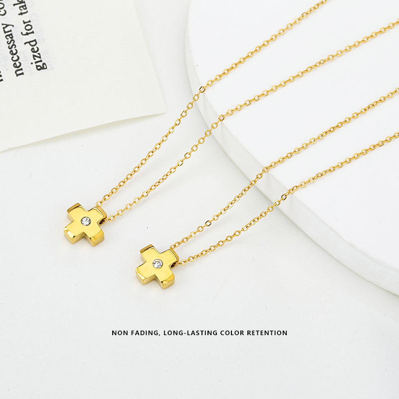 Titanium Steel Cross Necklace Women, Niche Jewelry, Non-Fading, Light , High-End Clavicle Chain for Women Jewelry for Women