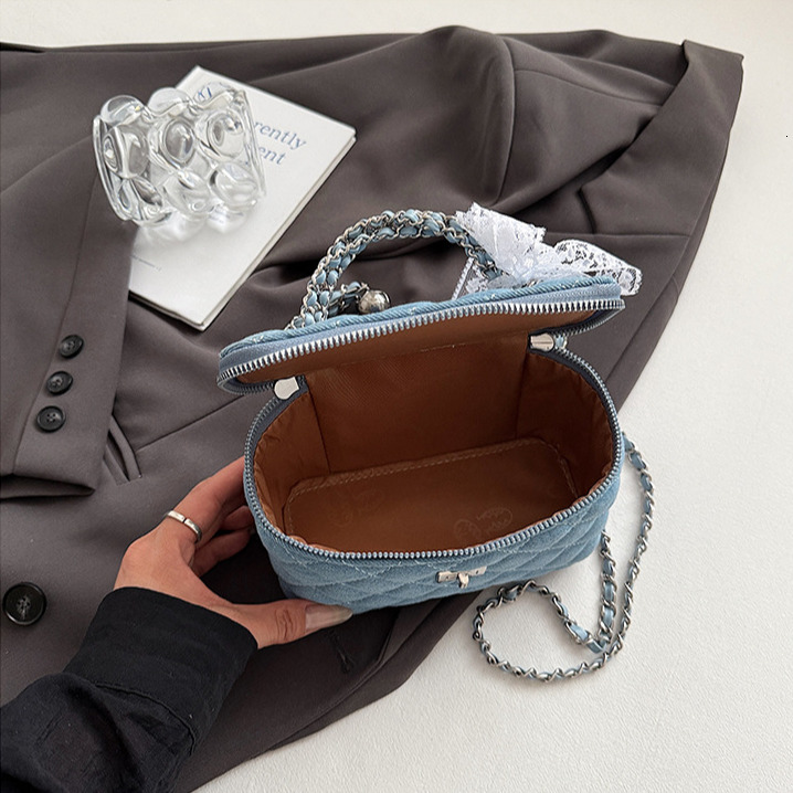 Fashion Women's Denim Charter Sewing Chain Makeup Bag Free Shipping Designer Versatile Mini Handbag Luxury Shoulder Crossbody Bag Casual Phone Ba