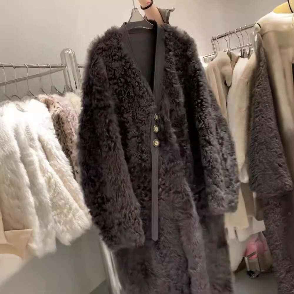 Fur and fur one-piece socialite style lamb fur coat for women in autumn and winter, medium long version with thick velvet and Korean style Hepburn bla
