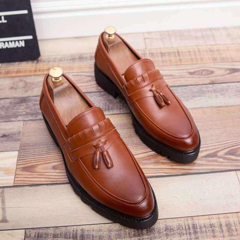 Men's Casual Business Shoes Mens Classic Buckle Loafers Moccasins Men Light Driving Party Wedding Flats