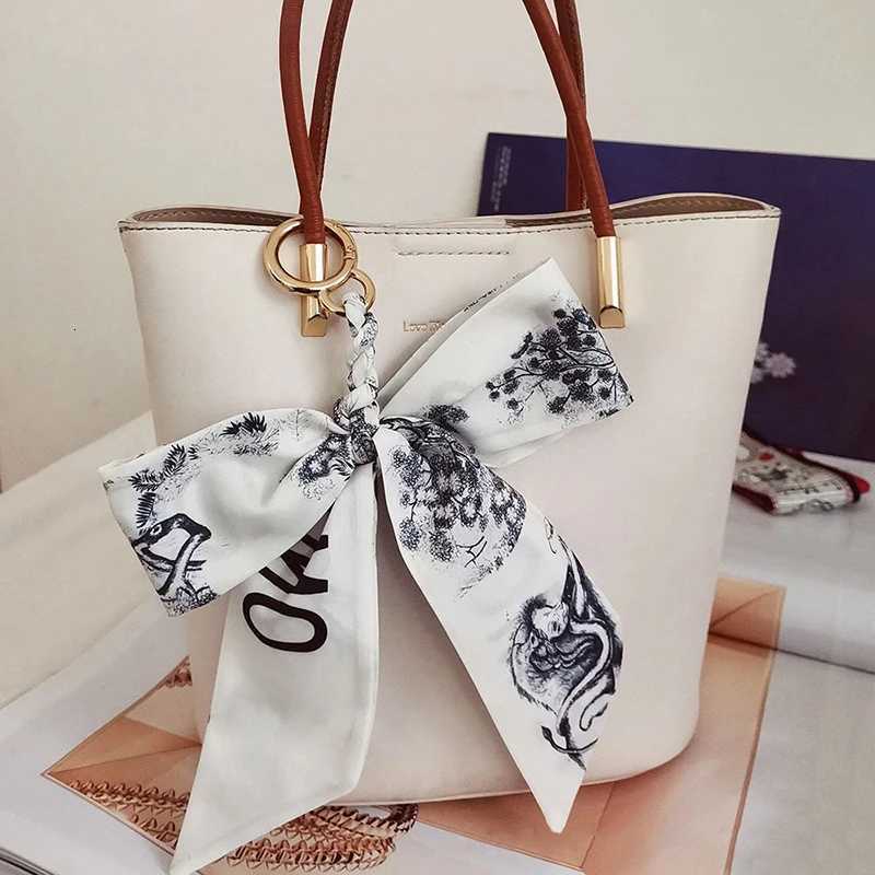 Camellia Silk Scarf Keychain for Women Woven Knot Pendant Girls Bag Ribbon Bowknot Pendants Car Key Chain Handbag Key Ring Gifts Y250815