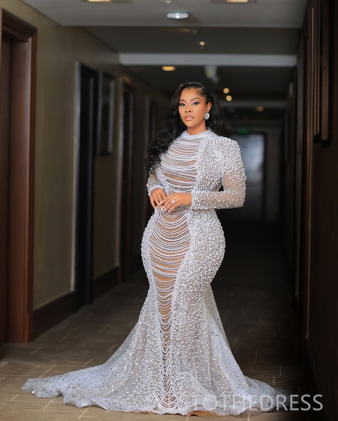 Arabic Aso Ebi Plus Size Ivory Wedding Dress 2025 Appliques Beaded Crystals Pearls Tiers Luxurious Bridal Gowns Dresses High Neck Rhinestones Wedding 