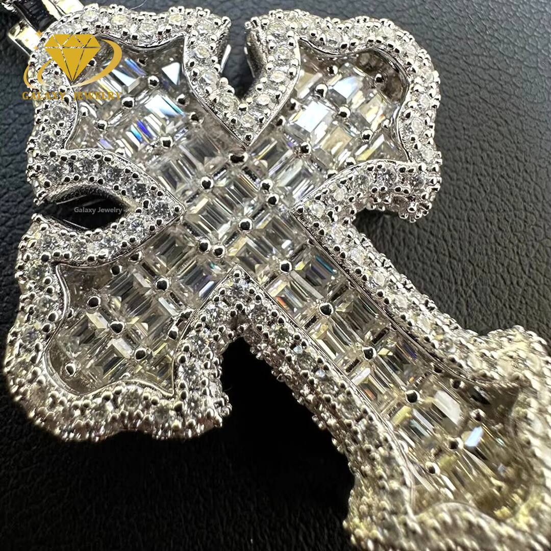 Hot Selling Customized Baguette Moissanite Diamond 925 Sterling Silver Cross Pendant Women Fashion Jewelry Accessories