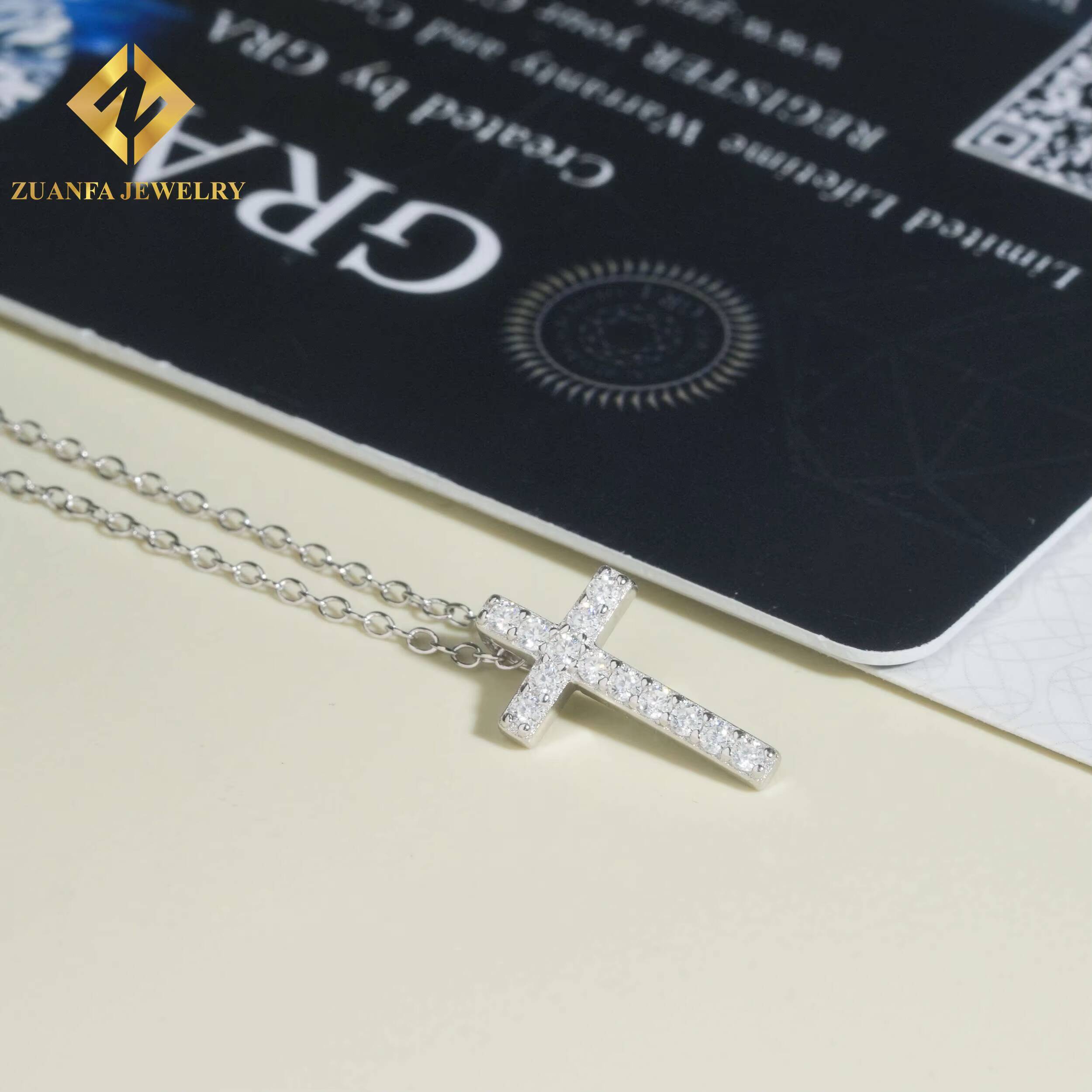 Iced Out Classic Round Cut Women Link Chain 925 Sterling Silver VVS Moissanite Diamond Women Jewelry Cross Pendant Necklace