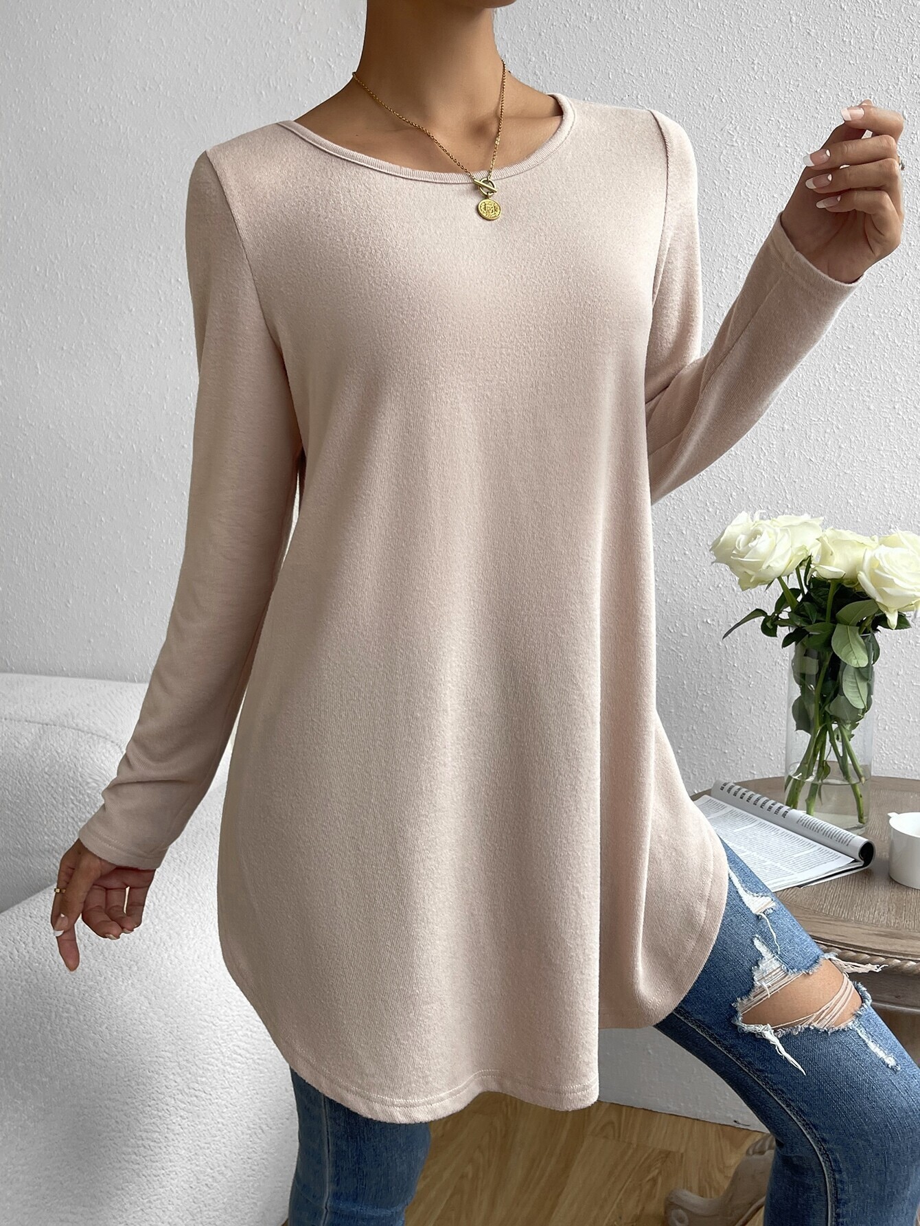 2025 Women's Autumn Winter Casual Side Slit Hem Solid Color Round Neck Long Sleeve T-Shirt