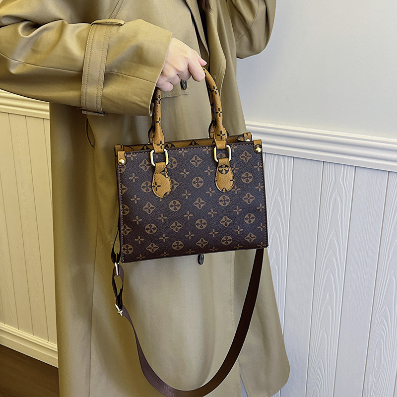 hot Free Shipping designer Shoulder Bags for woman outdoor handbag versatile and fashionable tote bag