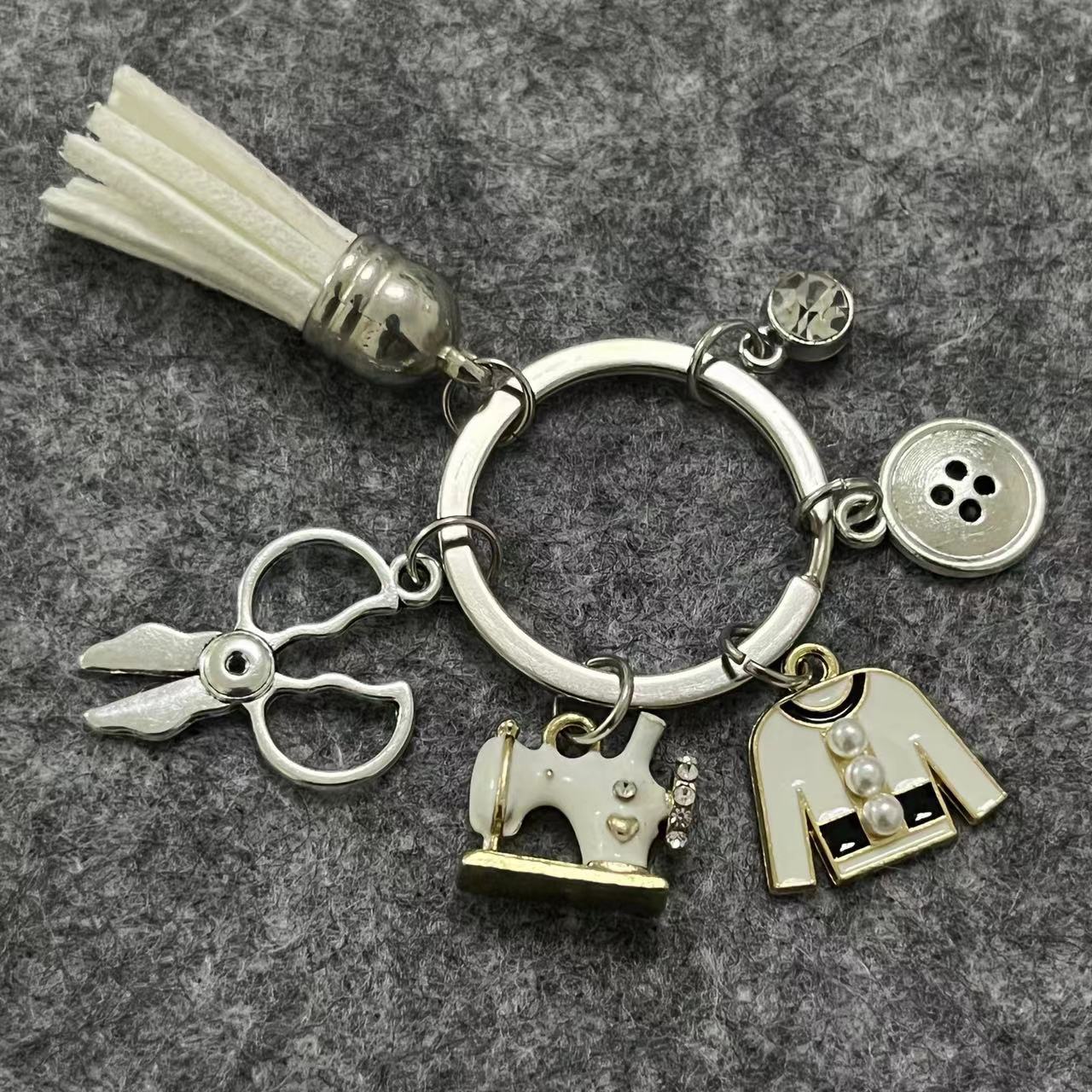 Keychains Fashion Tassel Sewing Machine Keychain Scissors And Clothes Customized Gifts For Friends