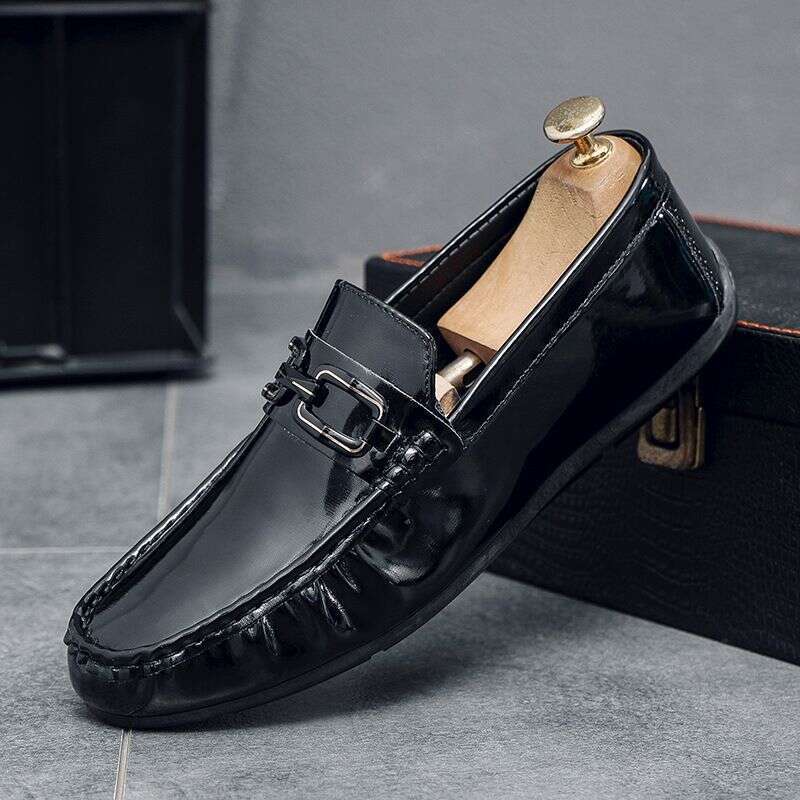 2025 Doudou Patent Shiny Leather, Men's Business And Leisure Leather Shoes, Shoe Covers, Lazy Loafers, Soft Soles, One Foot 918F