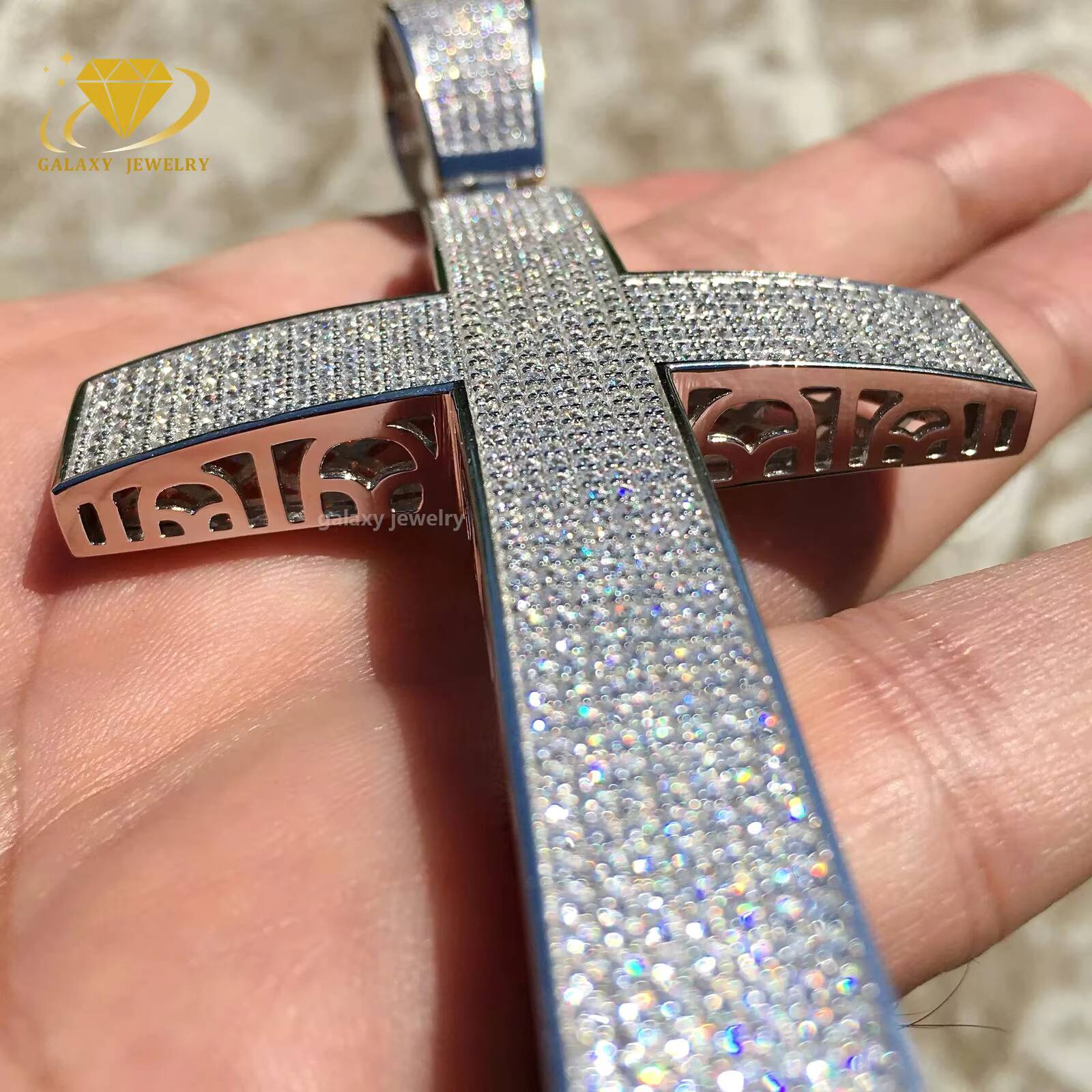 Trendy Iced Out Pendant 925 Sterling Silver Gold Plated Bling Hip Hop Jewelry Moissanite Cross Pendant Necklace