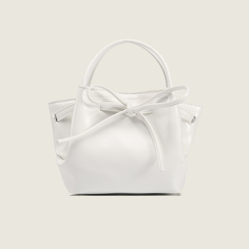 Autumn New Women's Shoulder Bag Women's Handheld Basket Bag Fashion Bow Women's Crossbody Bag Autumn New Solid Color Simple Designer Ba