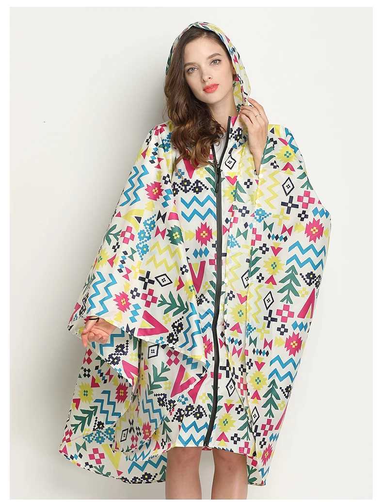 New Men Women Motocycle Raincoat Lightweight Rain Coat Poncho Waterproof Cloak Raincoats Adults Biker Hiking Windproof Rainwear Y250814