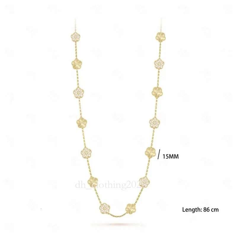 Vanly Cleef Necklace Gold Fashion Light Luxury Vanity Necklace Natural Agate Sweater Long Chain High Quality Designers Jewelry Gift Popular Clover Necklace 4a4