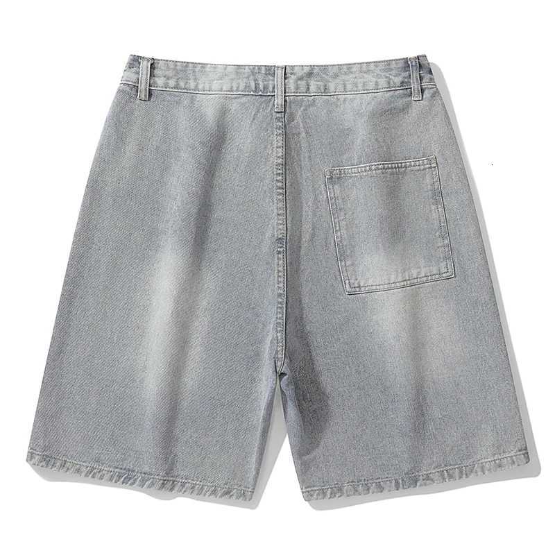2025 summer new denim shorts mens loose Korean retro crease short jeans fashionable washed casual denim shorts new streetwear Y250814