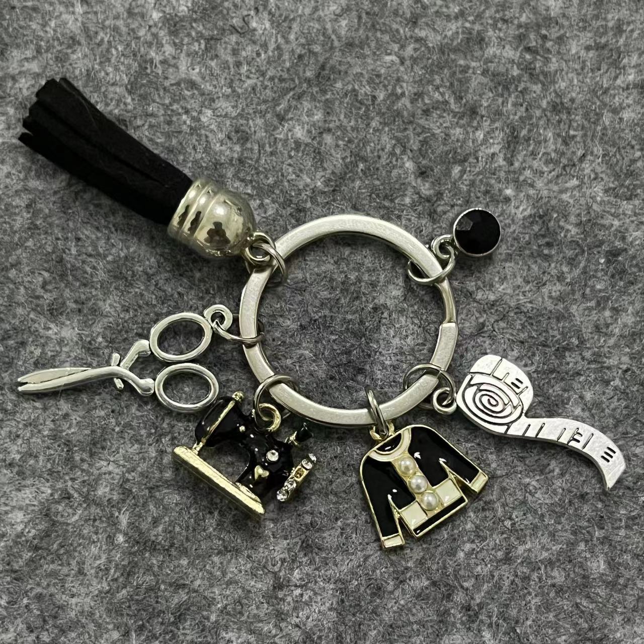 Keychains Fashion Tassel Sewing Machine Keychain Scissors And Clothes Customized Gifts For Friends