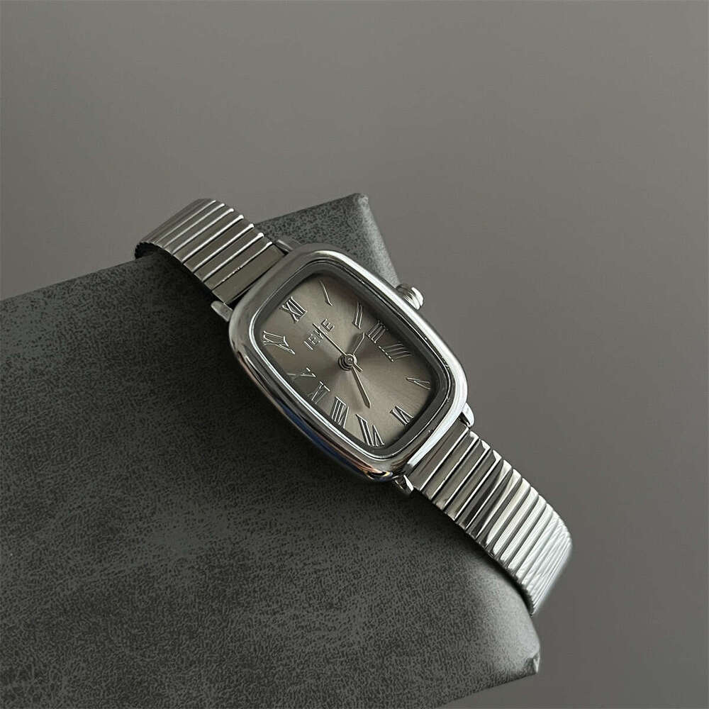 Metal Style Designer Thunder Gray Vintage Niche for Women High-end Quartz Simple Steel Band Women's Watch