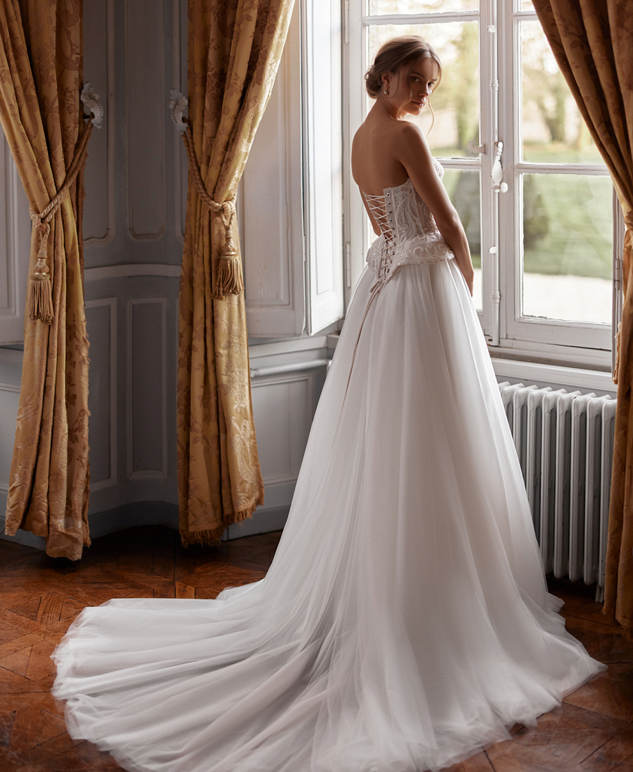 Elegant A Line Women Wedding Dress Strapless Removable Sleeves Bridal Gowns Sequins Lace Backless Sweep Train Dress Customized vestidos de novia