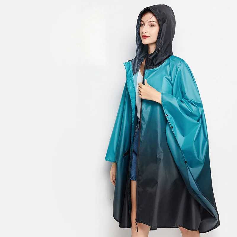 New Colorful Women Biker Raincoat Lightweight Rain Coat Poncho Men Waterproof Cloak Raincoats Adult Gradient Motocycle Rainwear Y250814