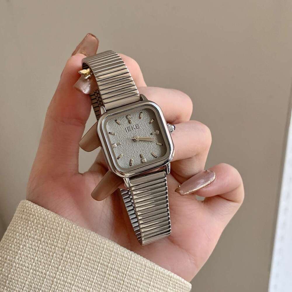Minimalist Cool Style Designer Small Square Steel Band for Women Ins High-end Light Luxury 2025 New Quartz Watch