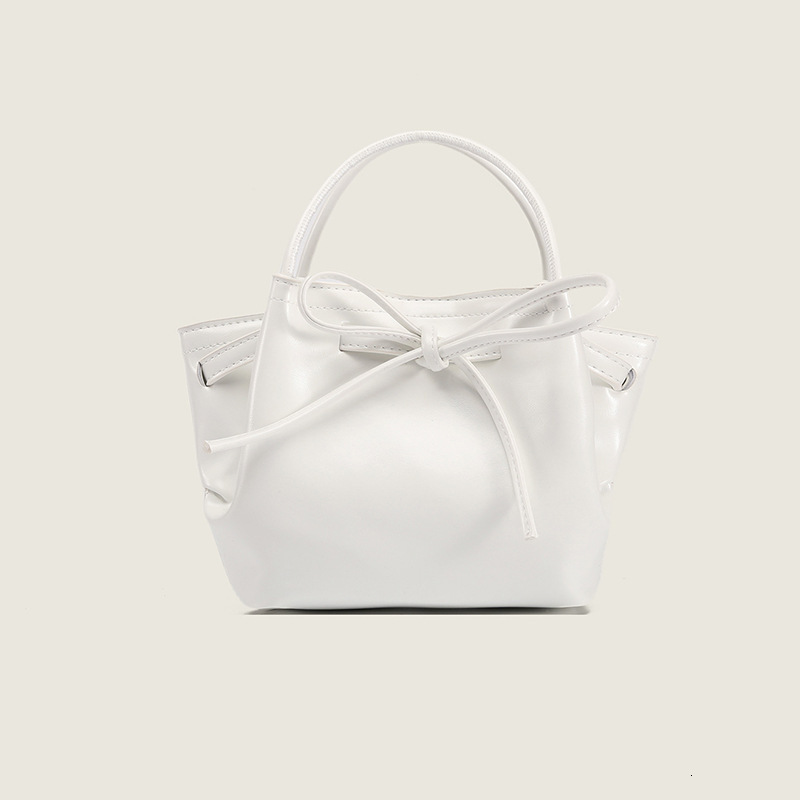 Autumn New Women's Shoulder Bag Women's Handheld Basket Bag Fashion Bow Women's Crossbody Bag Autumn New Solid Color Simple Designer Ba