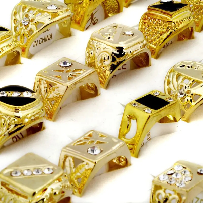 10pcs Mix Fashion Mens Ring Classic Gold Color Black Enamel Rhinestone Geometric Alloy Finger Rings for Men Wedding Party Gift 250811
