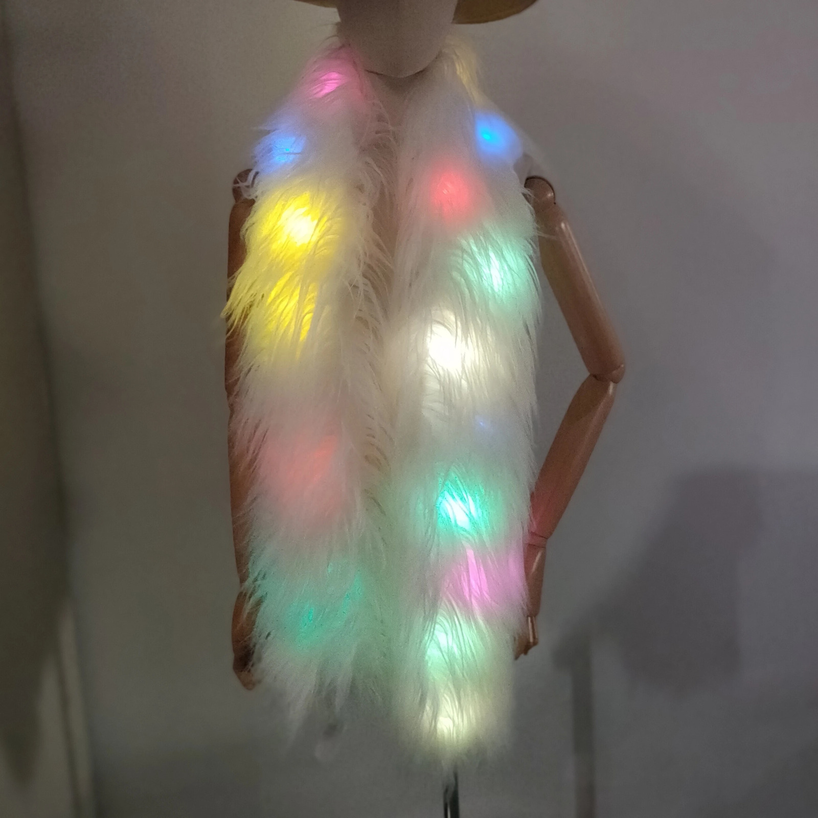 Autumn and winter faux fur fashion casual holiday party LED glow warm scarf 250808