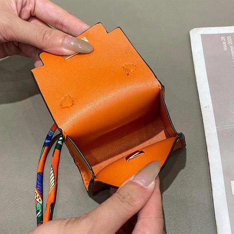 Luxury Designer Mini Square Leather Bag Charm Lock design Earphone Case Cute bag Pendant Fashion Decor Accessories Creative Keychain Women Gift