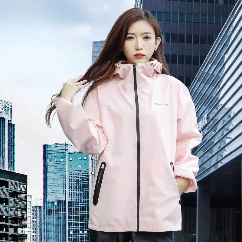 Raincoat Suit Mens and Womens Fashionable Full Body Waterproof Split Electric Vehicle Riding Summer Light Travel Raincoat Y250814