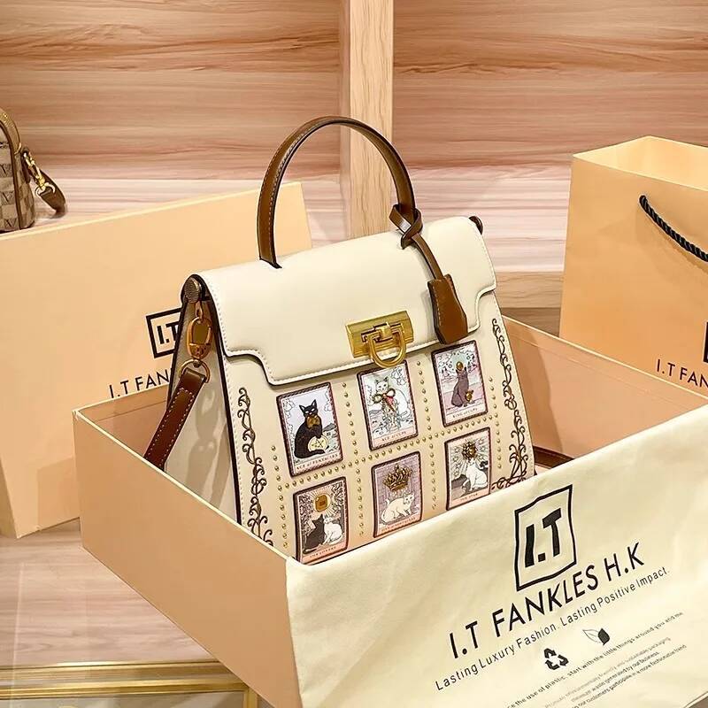 2025 New Fashion Tote With Delicate Cat Painting Pattern Women's Popular And Premium Quality Handheld Bag