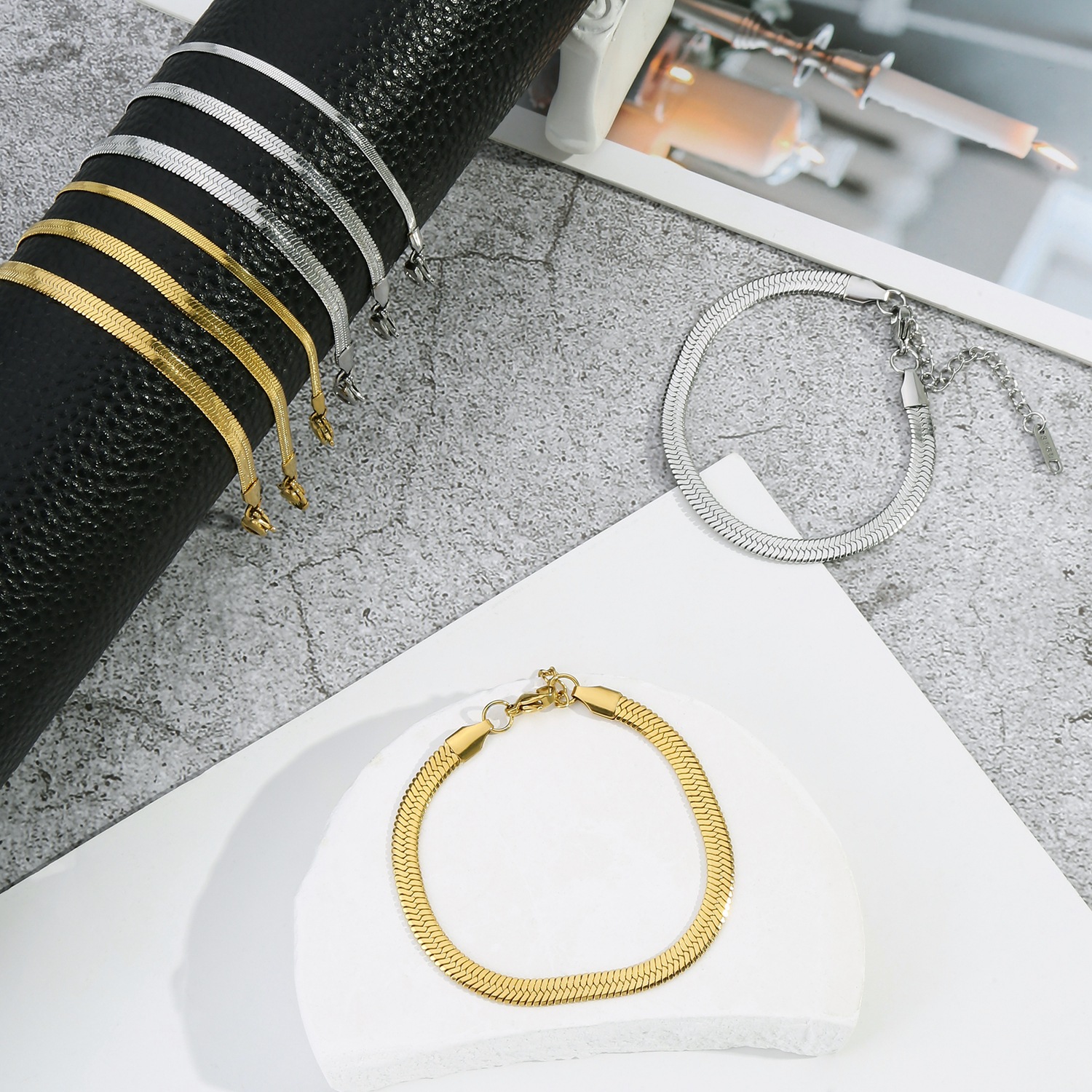 Jewelry Chain Bracelets European and American Minimalist Trendy Titanium Steel 18K Gold Plated Bracelet Slim Snake Unique Snake Bone Plated Bracelet f