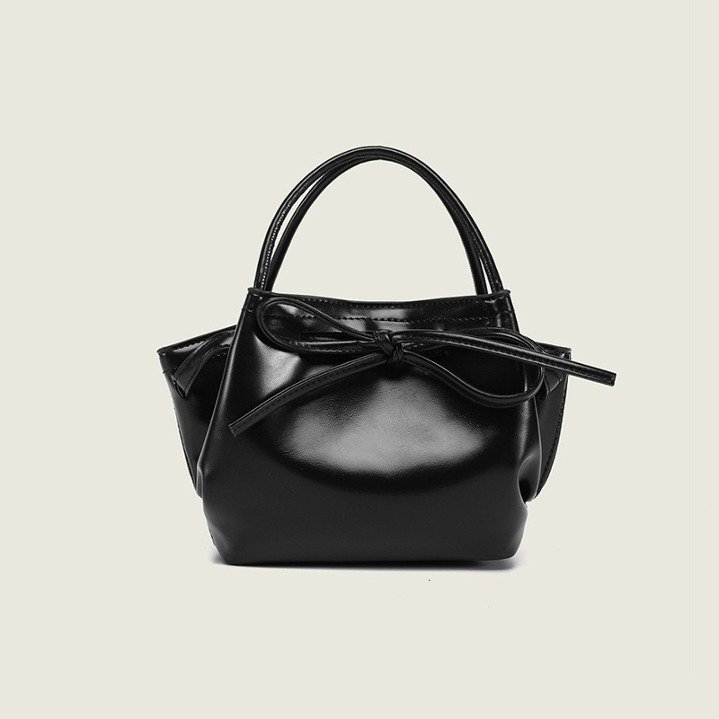 Autumn New Women's Shoulder Bag Women's Handheld Basket Bag Fashion Bow Women's Crossbody Bag Autumn New Solid Color Simple Designer Ba